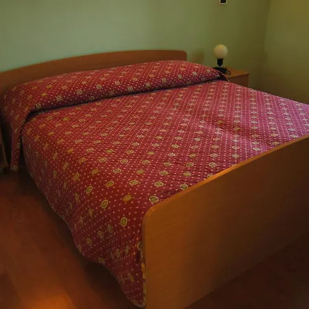 Apartment Mira